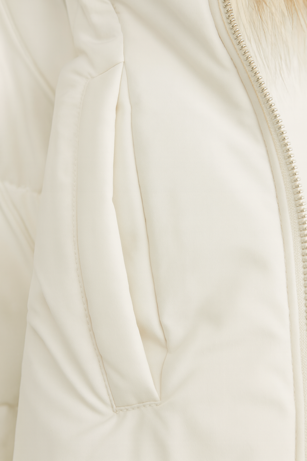 Velare Puffer Jacket